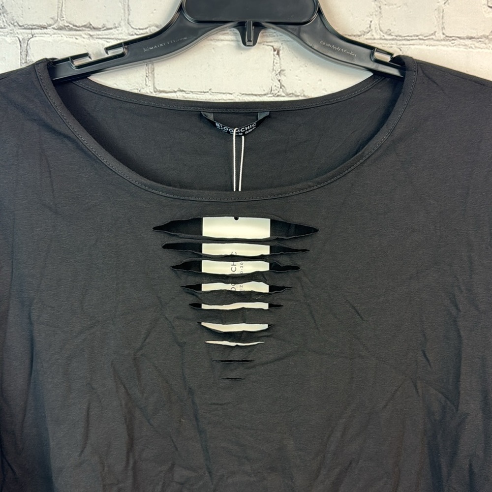 BloomChic Black Cut-Out Women's Top Plus Size 3X - Picture 4 of 6